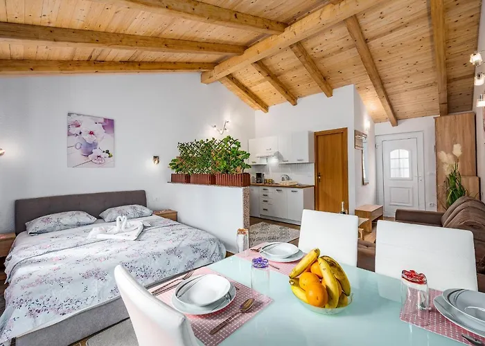 Heidi 2 Апартаменты Умаг